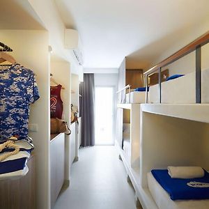 Dormitory Room Mixed